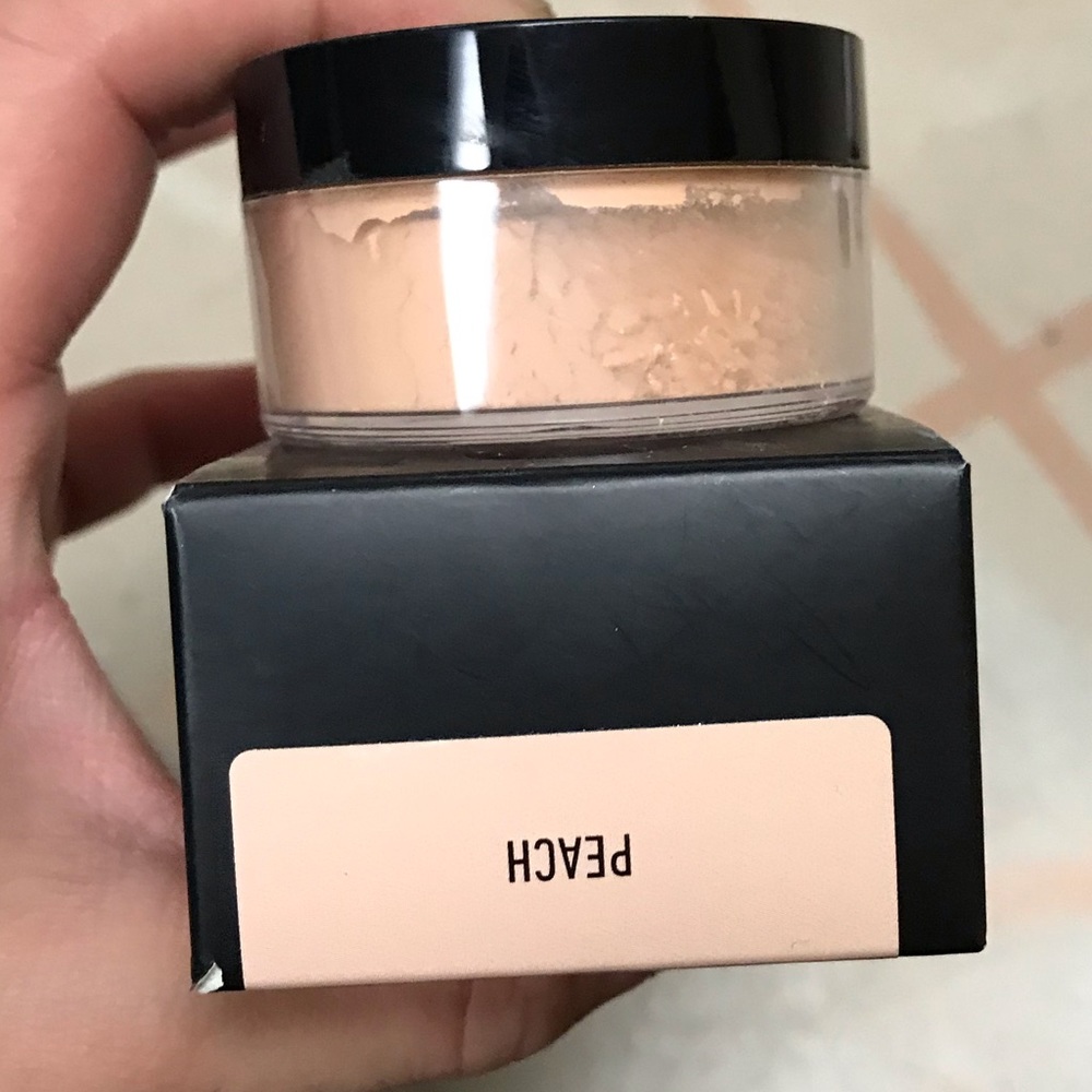 Kat Von D Lock It Brightening Powder Peach